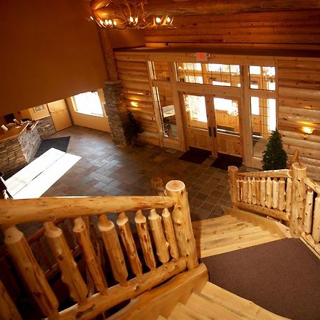 Whitefish Lodge And Suites Cross Lake 外观 照片