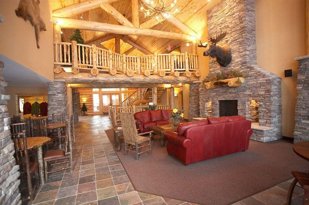 Whitefish Lodge And Suites Cross Lake 外观 照片