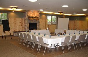 Whitefish Lodge And Suites Cross Lake 外观 照片